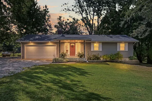 9502 E State Highway Ad, Rogersville, MO 65742