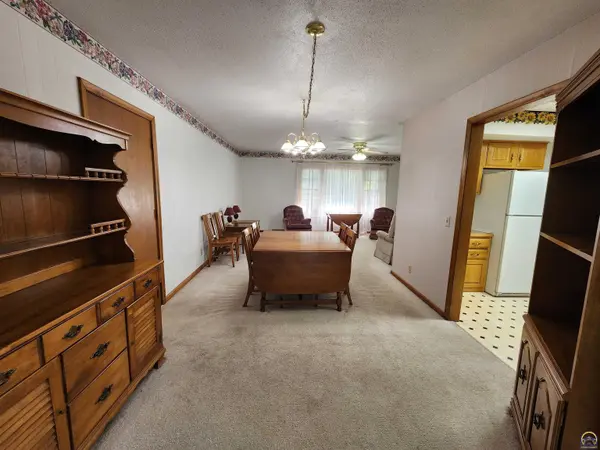 811 Homewood St, Emporia, KS 66801
