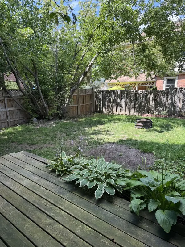 194 London ST, Peterborough, ON K9H 2Y9