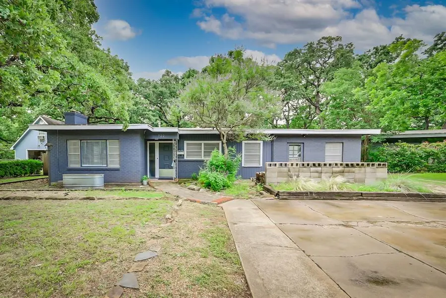 1122 W Park Row Drive, Arlington, TX 76013