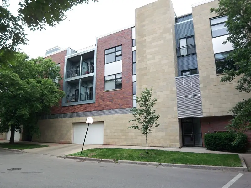 3735 N Wolcott AVE #4, Chicago, IL 60613