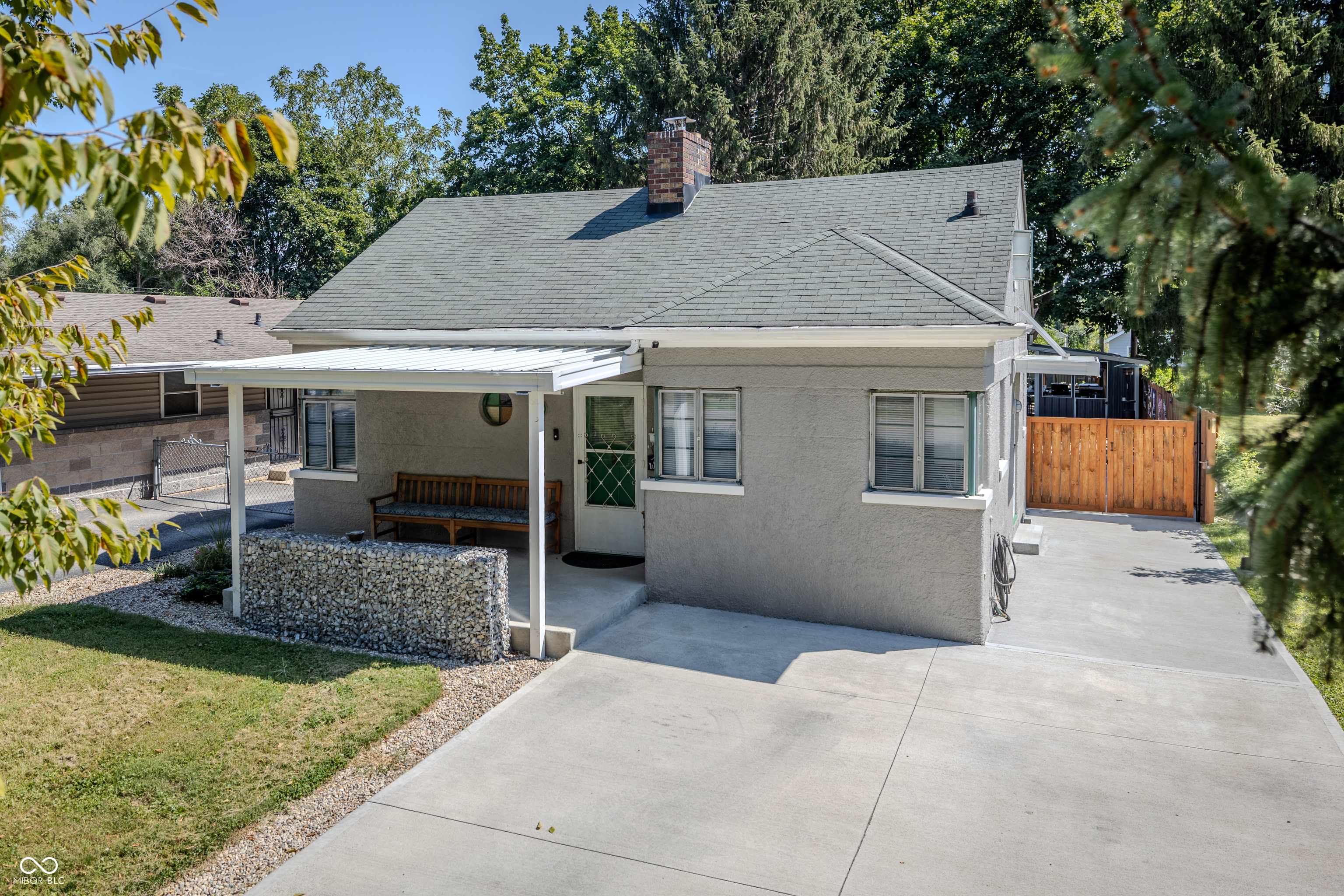 1933 Kessler Boulevard North DR, Indianapolis, IN 46220