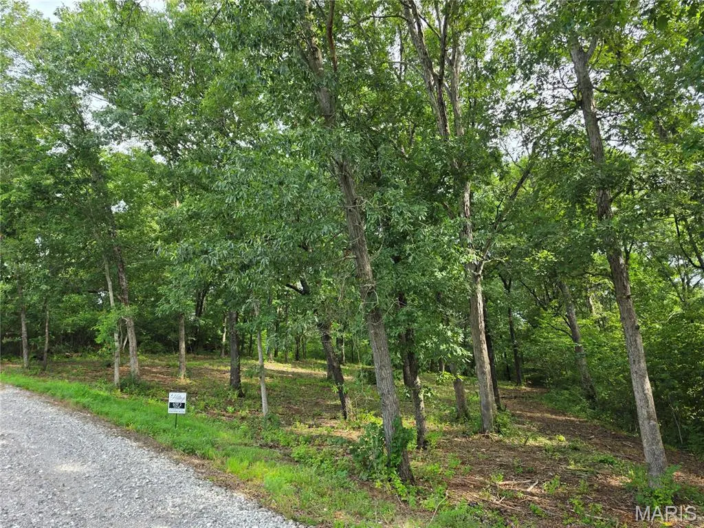 1033 Dietrich RD, Foristell, MO 63348