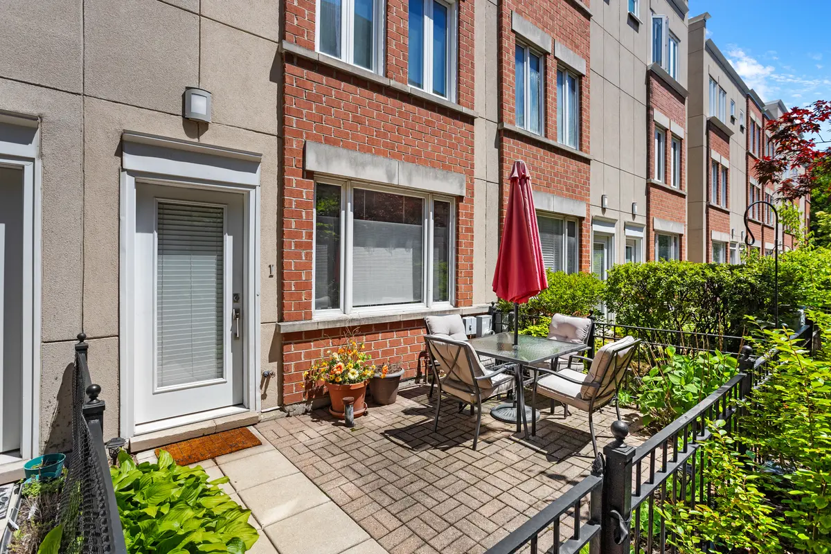 3910 N Fremont ST #I, Chicago, IL 60613