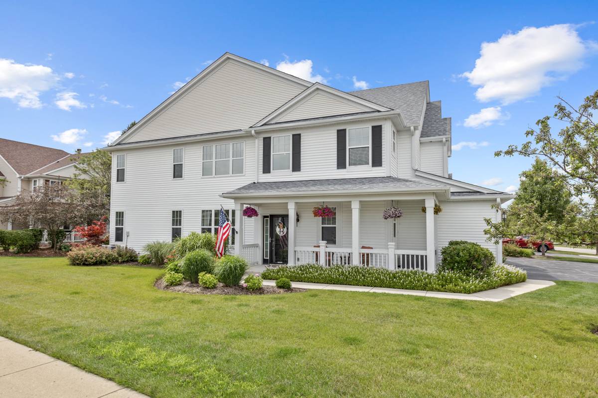 2820 Glacier WAY #A, Wauconda, IL 60084