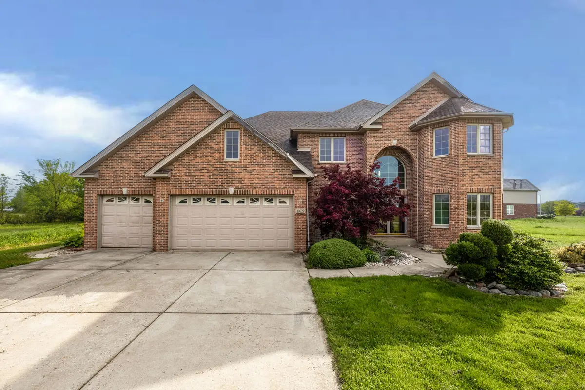 19629 Christina PL, Lynwood, IL 60411