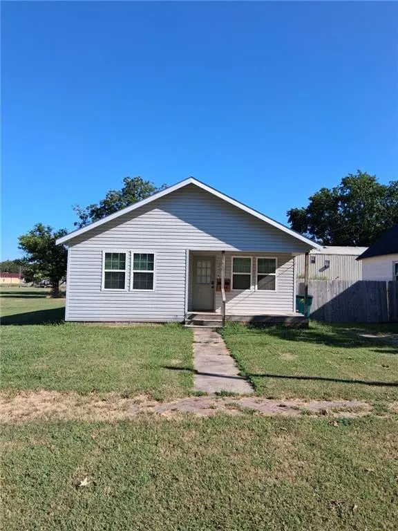 404 & 406 W Buffalo ST, Girard, KS 66743