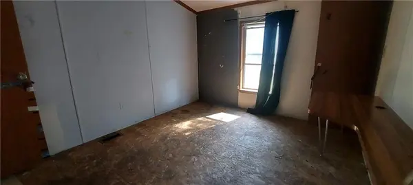 100 S Dittman ST, Frontenac, KS 66763