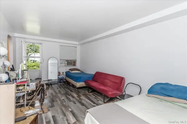 80-09 30th AVE, Jackson Heights, NY 11370