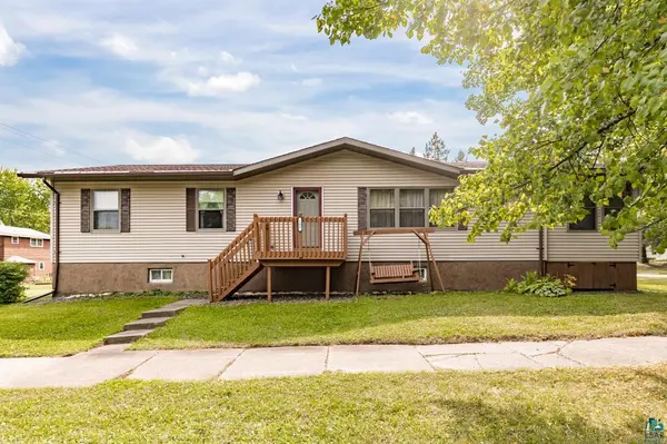 102 E Gary St, Duluth, MN 55808
