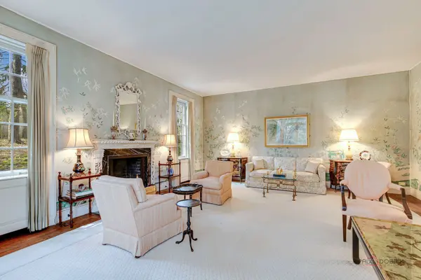 3 S Green Bay RD, Lake Forest, IL 60045