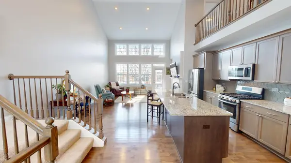 1814 TORREY Pkwy, Libertyville, IL 60048
