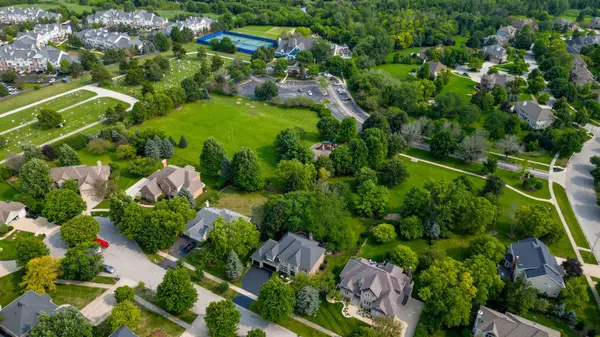 1216 Milford CT, Naperville, IL 60564