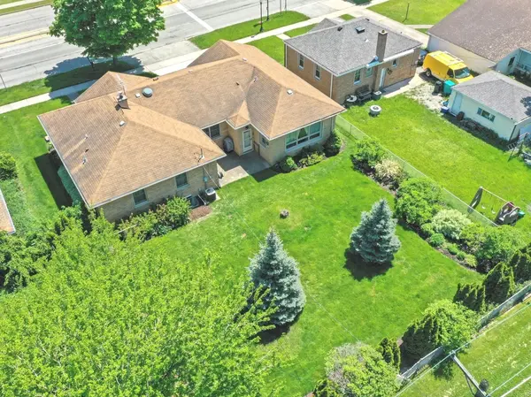 92 N Wolf RD, Hillside, IL 60162