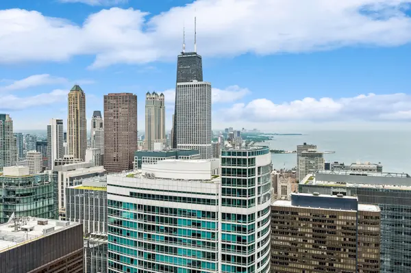 512 N McClurg CT #5110, Chicago, IL 60611