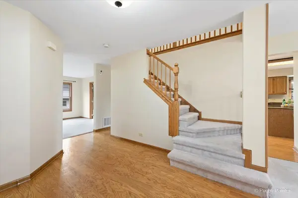 360 Diversey Pkwy, West Chicago, IL 60185
