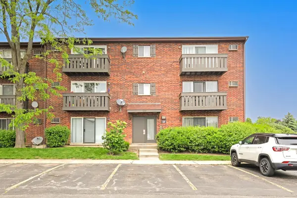 120 Oliver CT, Schaumburg, IL 60193