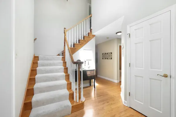 3611 Othello DR, Naperville, IL 60564