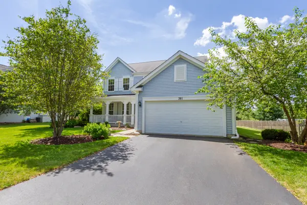 381 Talismon DR, Crystal Lake, IL 60012