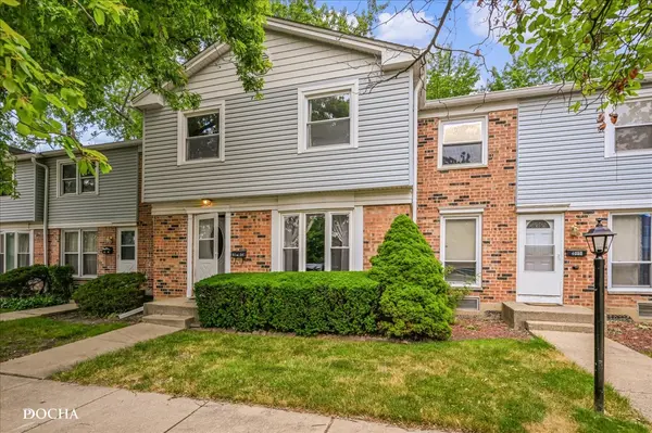4054 Club Tree DR, Streamwood, IL 60107