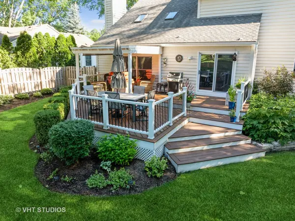 2055 Broadway AVE, Lakewood, IL 60014