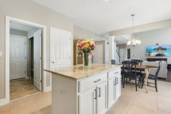 9 Benton CT Algonquin, IL 60102