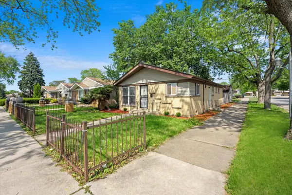 9567 S Green ST, Chicago, IL 60643