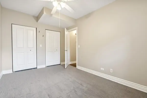 3557 N Hamilton AVE #1, Chicago, IL 60618
