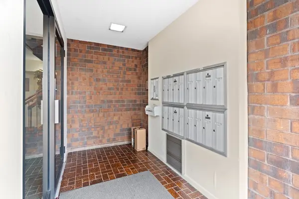620 S York RD #302, Bensenville, IL 60106