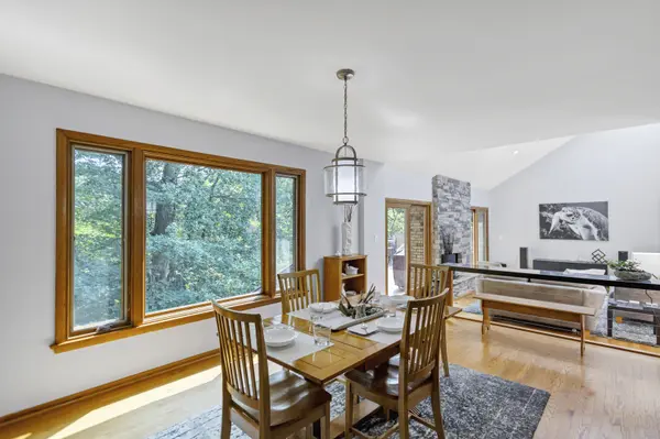 605 Oakview DR Algonquin, IL 60102