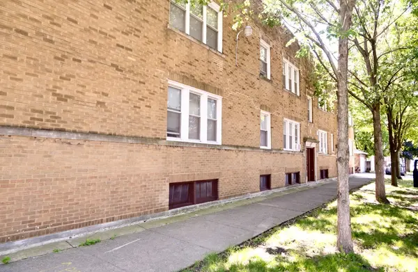 6500 S Maplewood AVE, Chicago, IL 60629