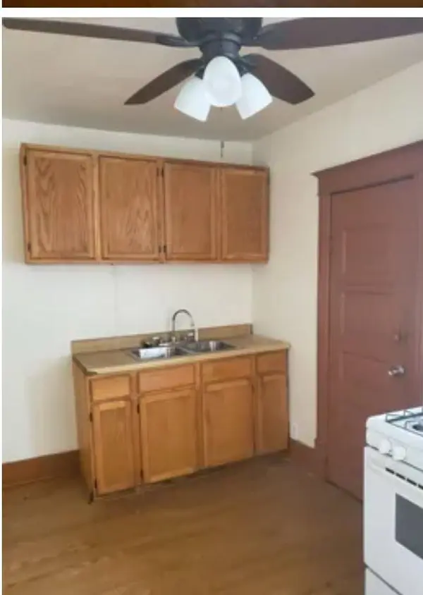 98 W Main ST, Chicago Heights, IL 60411