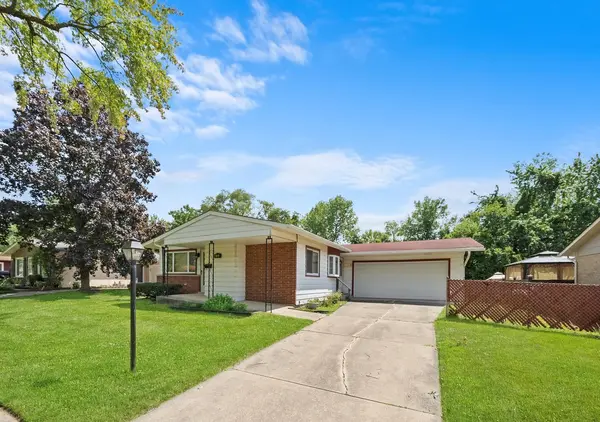 433 N Pleasant DR, Glenwood, IL 60425