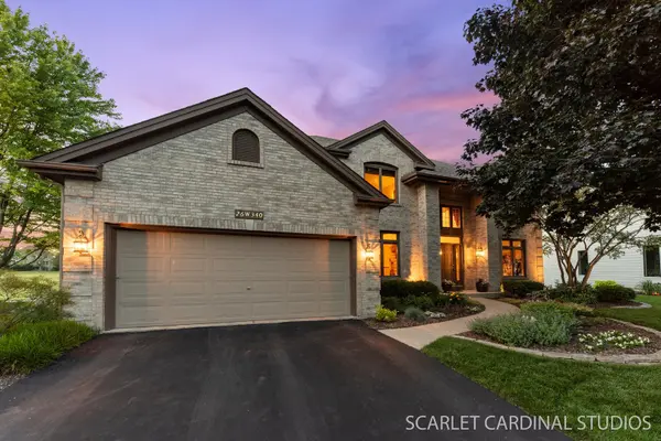 26w340 Torrey Pines CT, Winfield, IL 60190