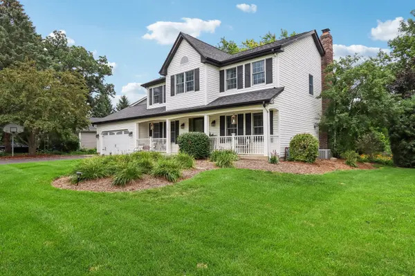 1125 Helen DR, Algonquin, IL 60102