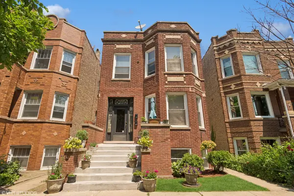 2130 W Iowa ST, Chicago, IL 60622