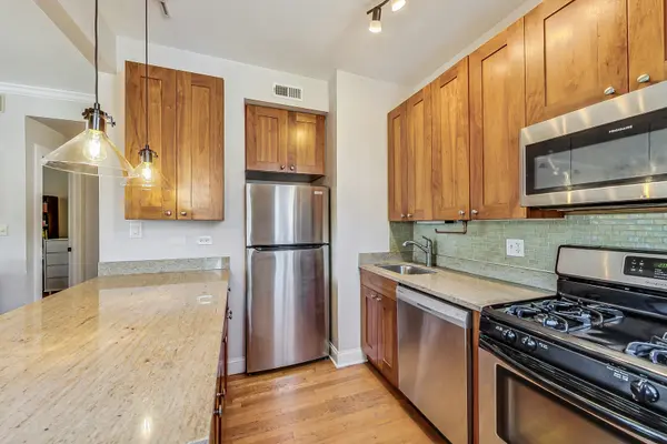 2148 W Ainslie ST #2F, Chicago, IL 60625