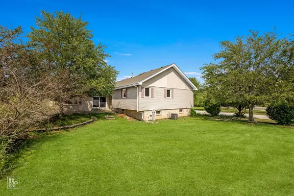 11911 Fane CT, Orland Park, IL 60467