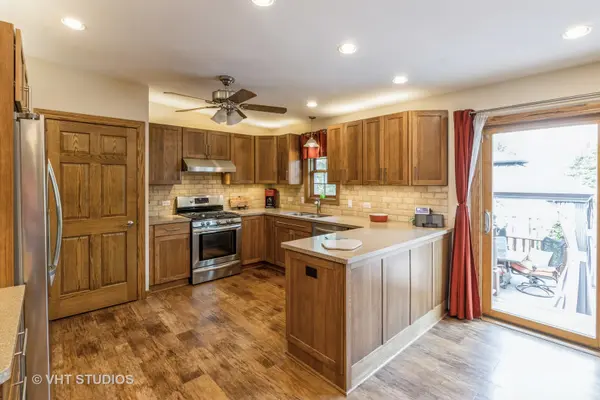 26 Evergreen DR, Streamwood, IL 60107