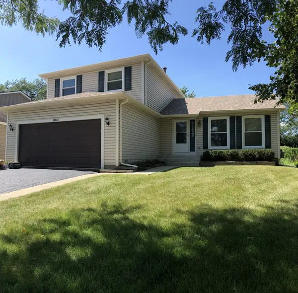 860 Debra LN, Elk Grove Village, IL 60007