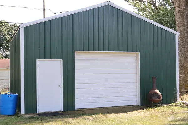 406 W 6th ST, Aroma Park, IL 60910
