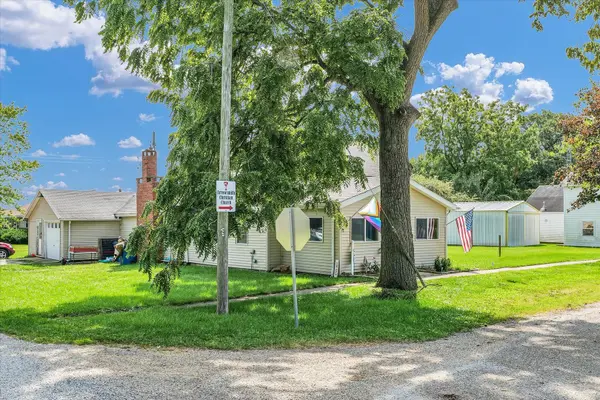 315 N Walnut ST, Arrowsmith, IL 61722