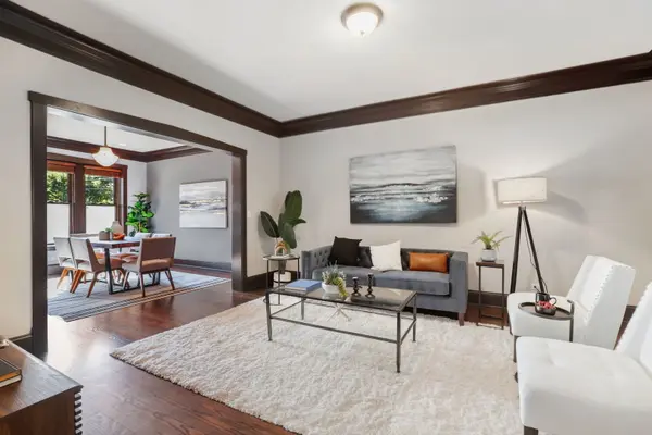 4415 N Mozart ST, Chicago, IL 60625