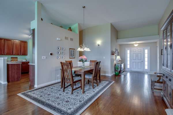 2974 Shetland LN, Montgomery, IL 60538