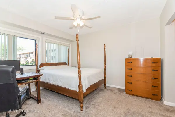 1421 Woodbridge RD #2B, Joliet, IL 60436
