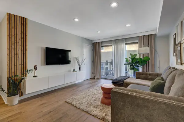 6458 N Northwest HWY #B1, Chicago, IL 60631
