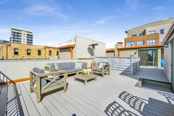 821 W Superior ST #4 Chicago, IL 60622