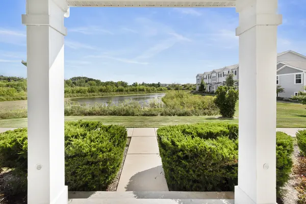2331 Upland RD, Pingree Grove, IL 60140