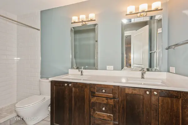 907 Curtiss ST #205, Downers Grove, IL 60515
