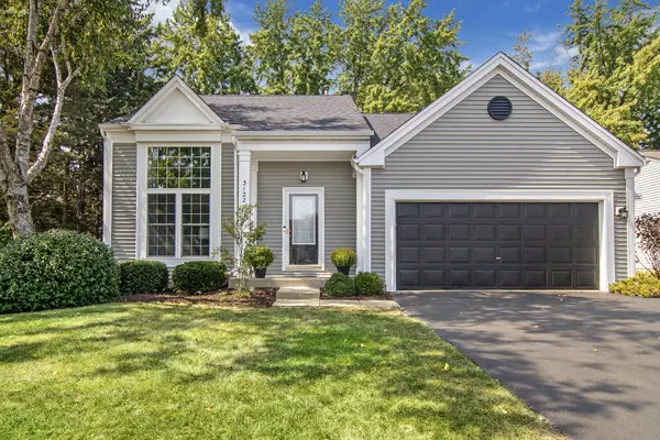 3122 Village Green DR, Aurora, IL 60504